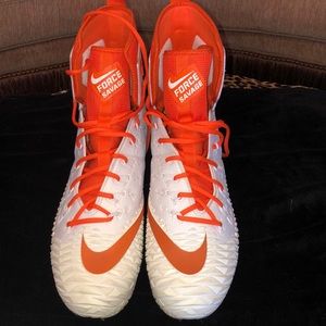 NIKE FORCE SAVAGE SZ 16 ORANGE WHITE CLEATS SHOES